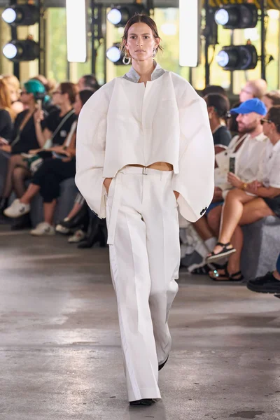 Look 42